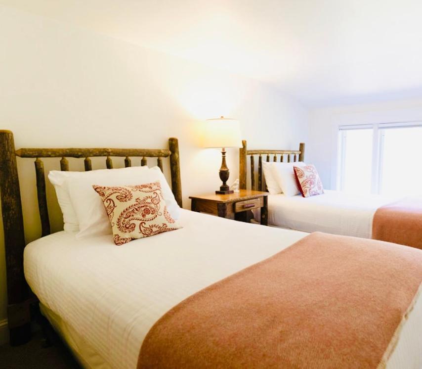 Kedron Valley Inn Вудсток Экстерьер фото